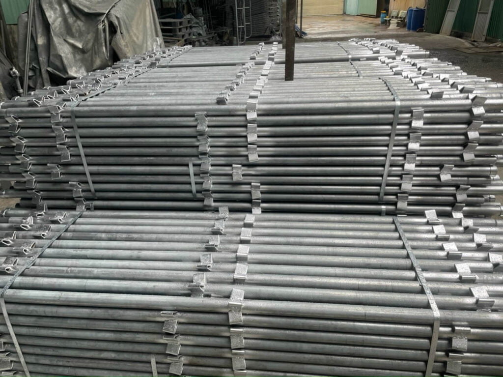 giàn giáo nêm là gì