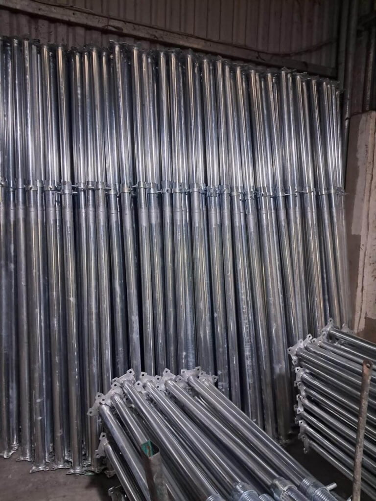 chống tăng giàn giáo kẽm