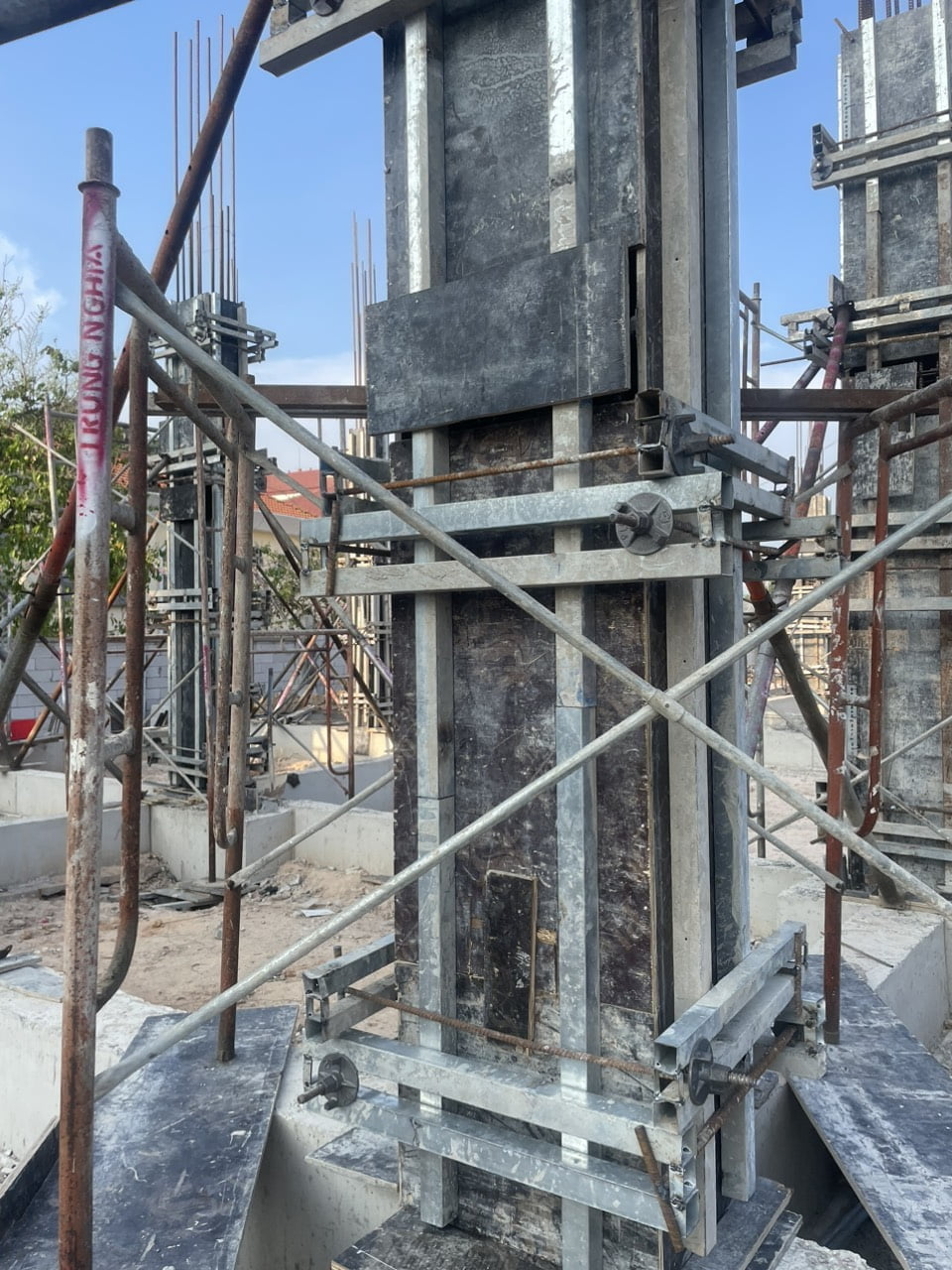 ỨNG DỤNG TYREN BÁT CHUỒN